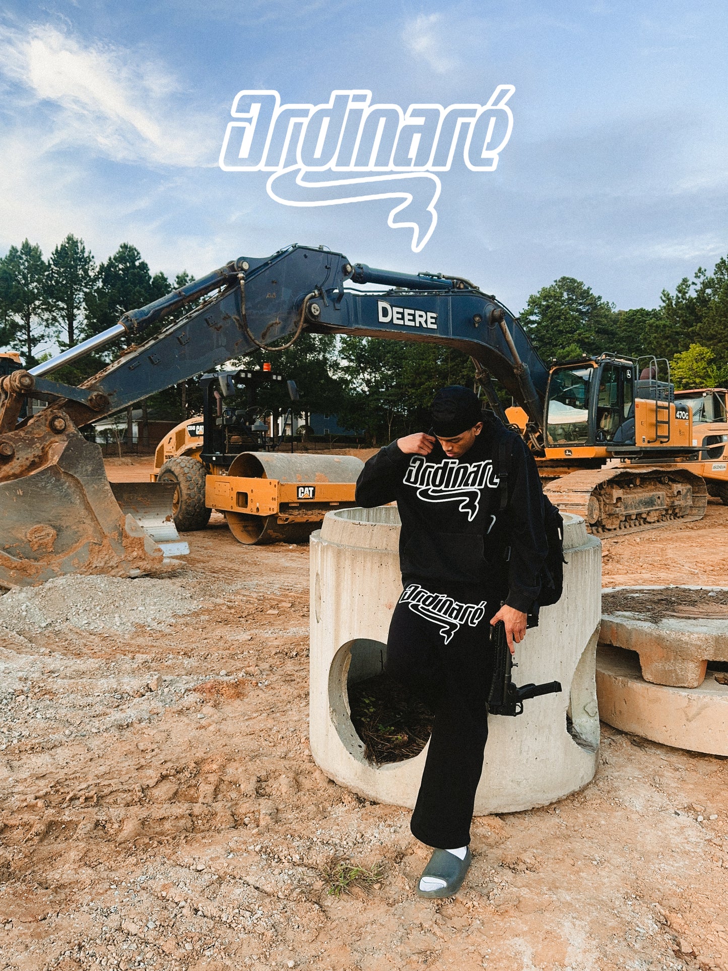 ORDINARÉ SWEATS (Black)